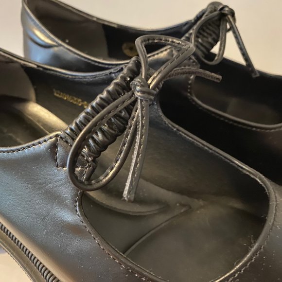Black faux leather lug sole mary janes with bowtie, new w/box, size 7.5. - Picture 7 of 11